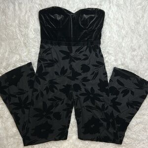 NWOT Lulus Black Love About It Velvet Strapless Jumpsuit | Size Large